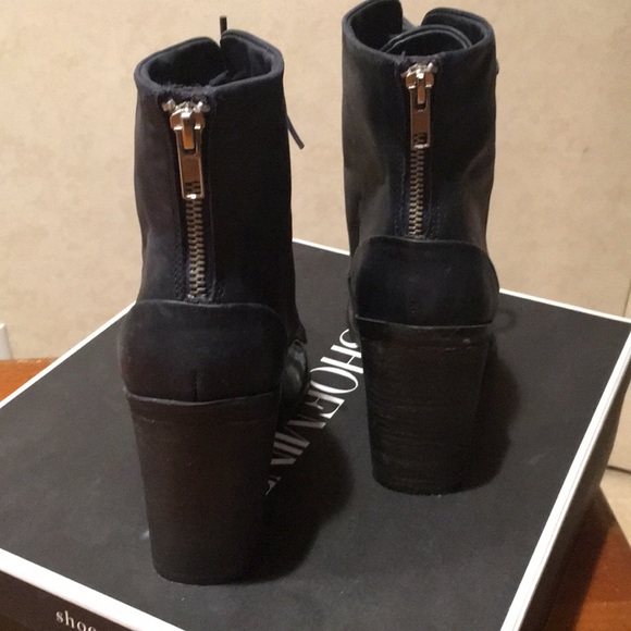 🔥☄️🔥🔥NWT SHOEMINT  Navy Leather Lace-Up Booties… - Picture 4 of 8